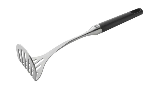 zwilling-twin-pure-black-prensapatatas-de-acero-inoxidable-con-mango-305-mm image 1