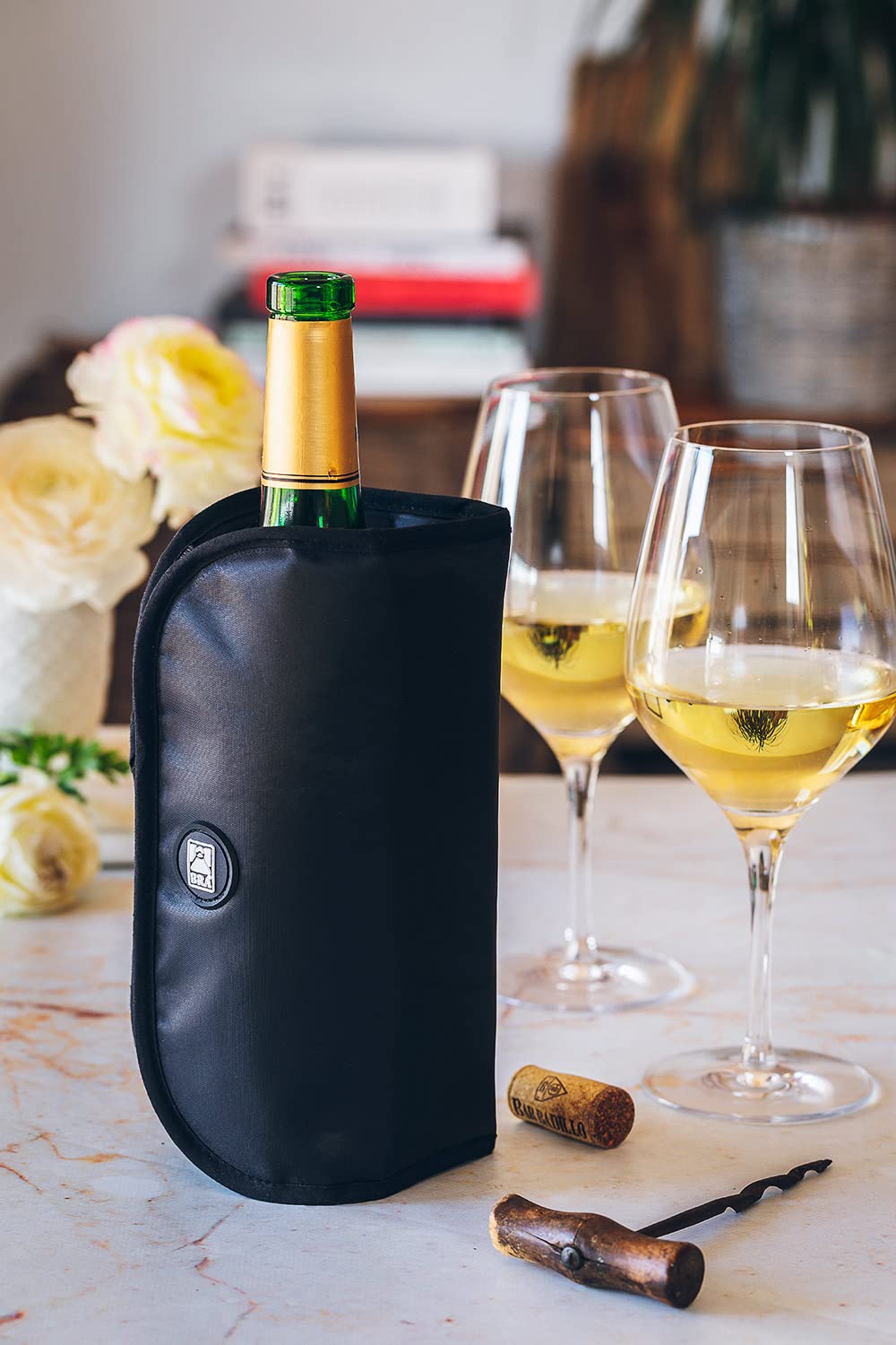 bra-funda-enfriadora-de-botellas-de-vino-o-cava-en-tejido-impermeable-negro-con- image 4