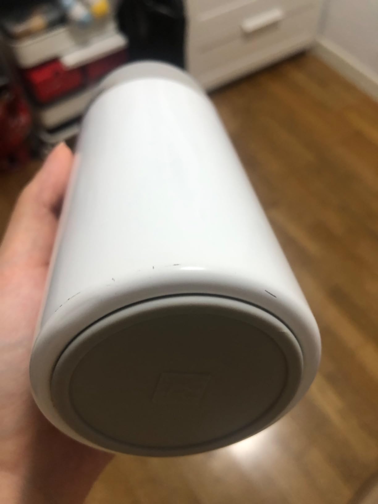 Mantiene el café caliente de verdad