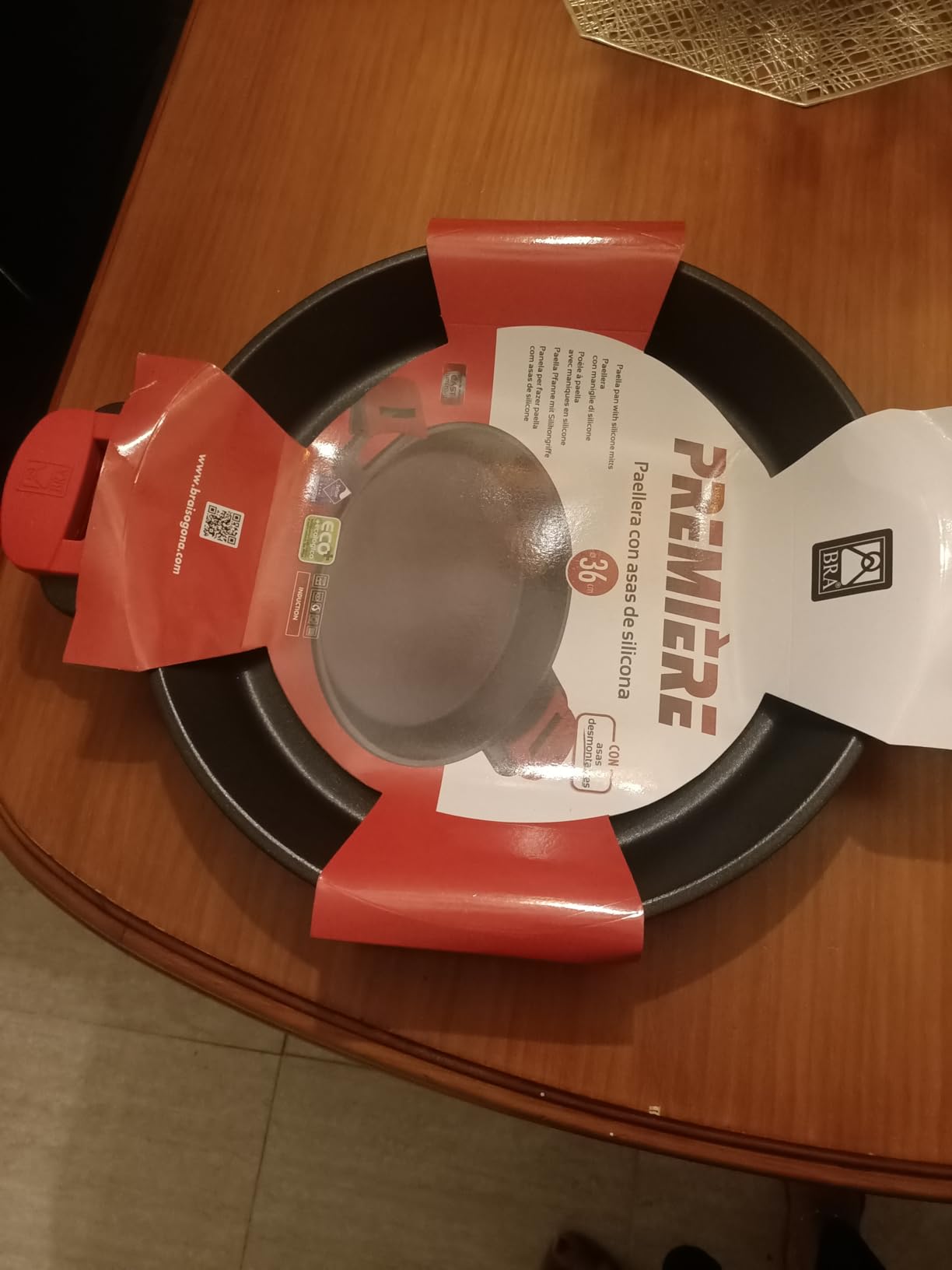 Muy buena paellera
