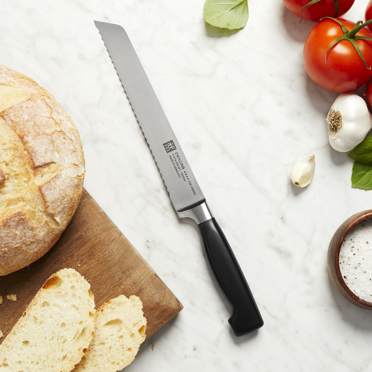 zwilling-four-star-cuchillo-de-pan-20-cm-con-filo-dentado-acero-friodur-forjado- image 2