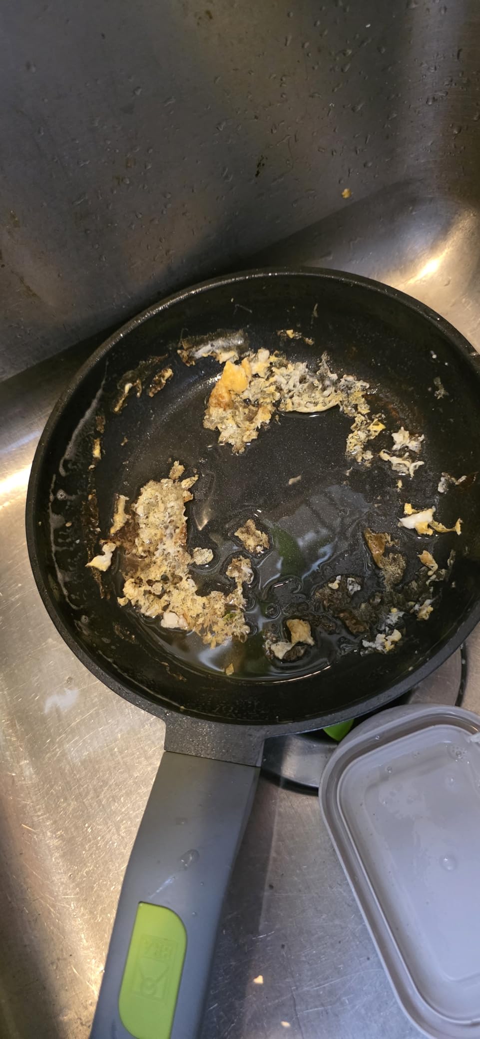Buena para huevo y crepes