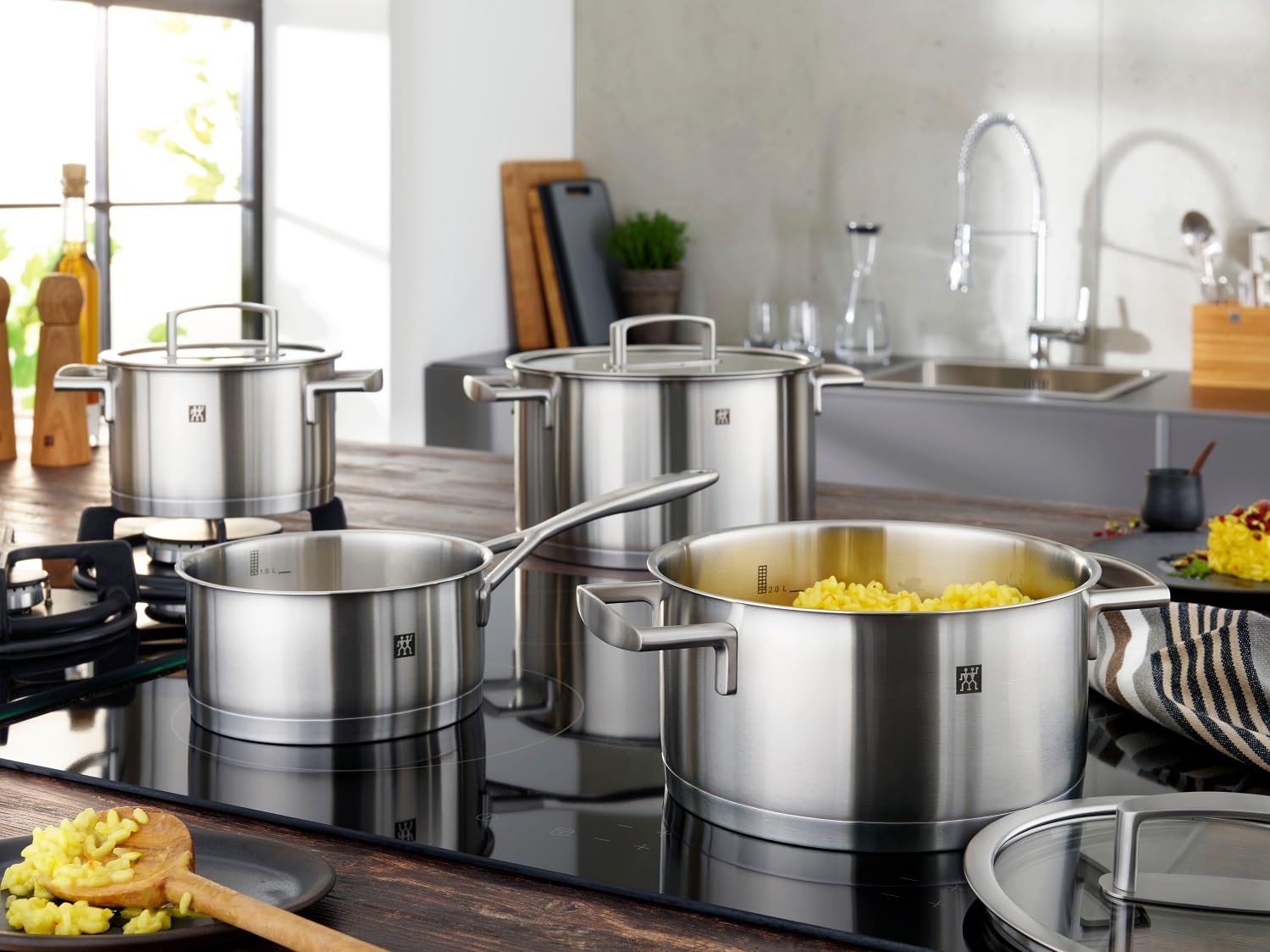 zwilling-vitality-bater-a-de-cocina-de-acero-inoxidable-18-10-5-piezas-con-tapas image 2