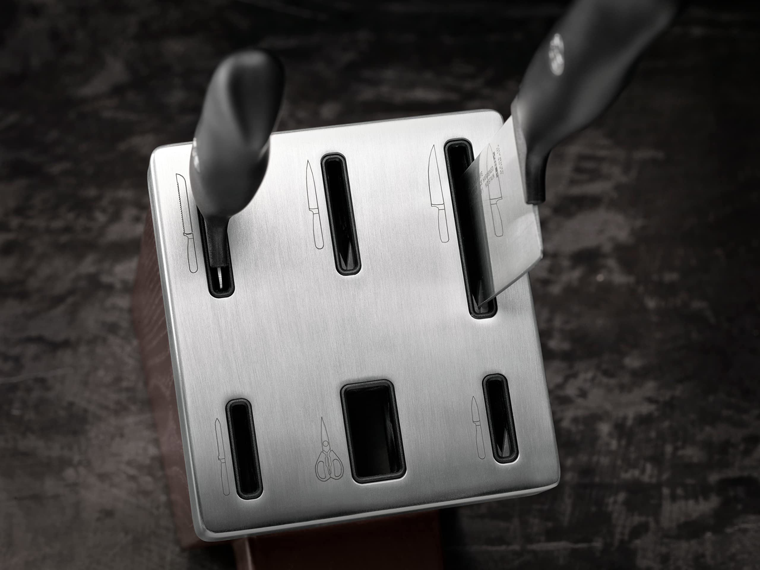 zwilling-juego-de-5-cuchillos-y-tijera-con-bloque-de-madera-autoafilable-serie-l image 4