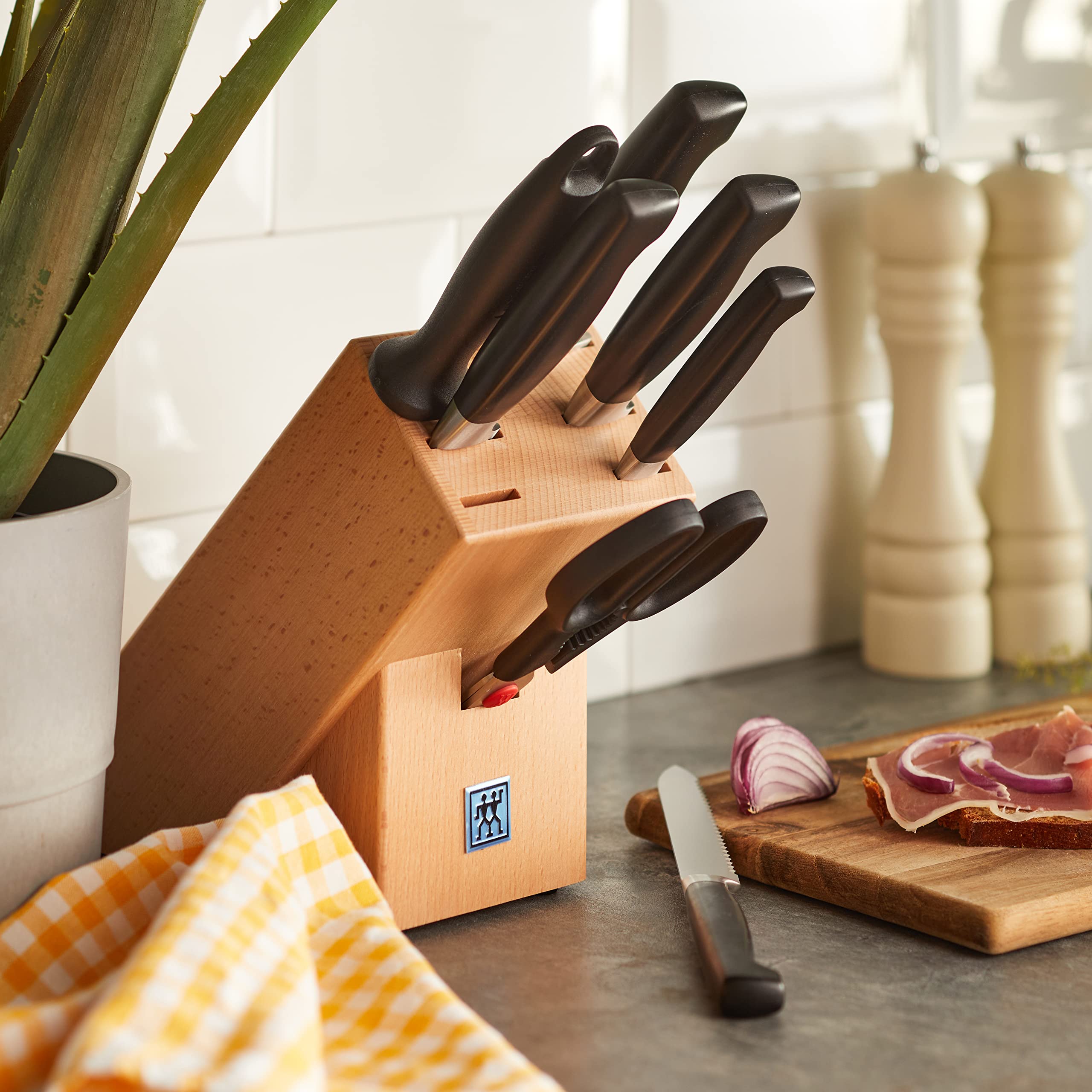 zwilling-four-star-bloque-de-cuchillos-8-piezas-acero-inoxidable-especial-forjad image 2