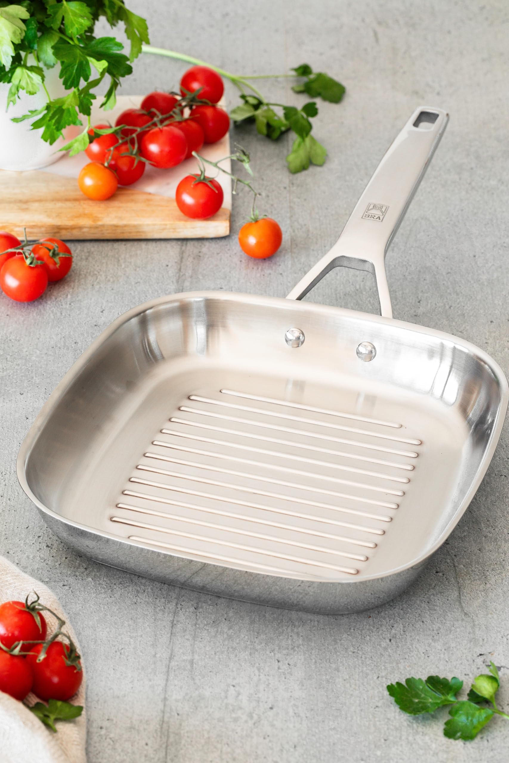 bra-signature-grill-acanalado-24-cm-de-acero-inoxidable-18-10-sin-antiadherente- image 2