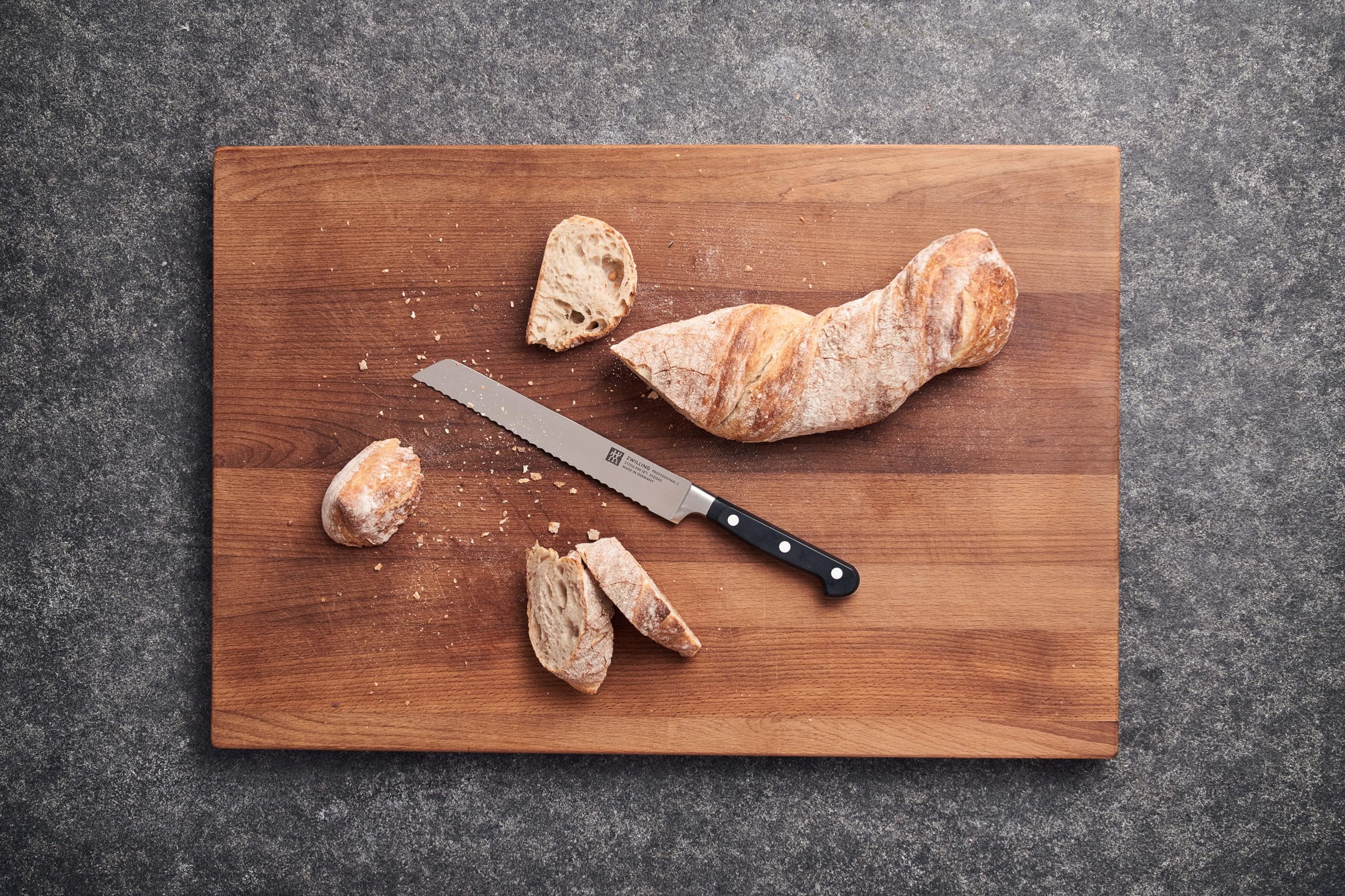 zwilling-professional-s-bloque-de-cuchillos-8-piezas-con-afilador-cer-mico-integ image 3
